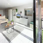 דירה 1 Bedroom Cozy In *