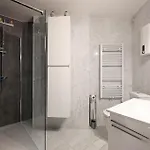 1 Bedroom Cozy In דירה אוסטנדה